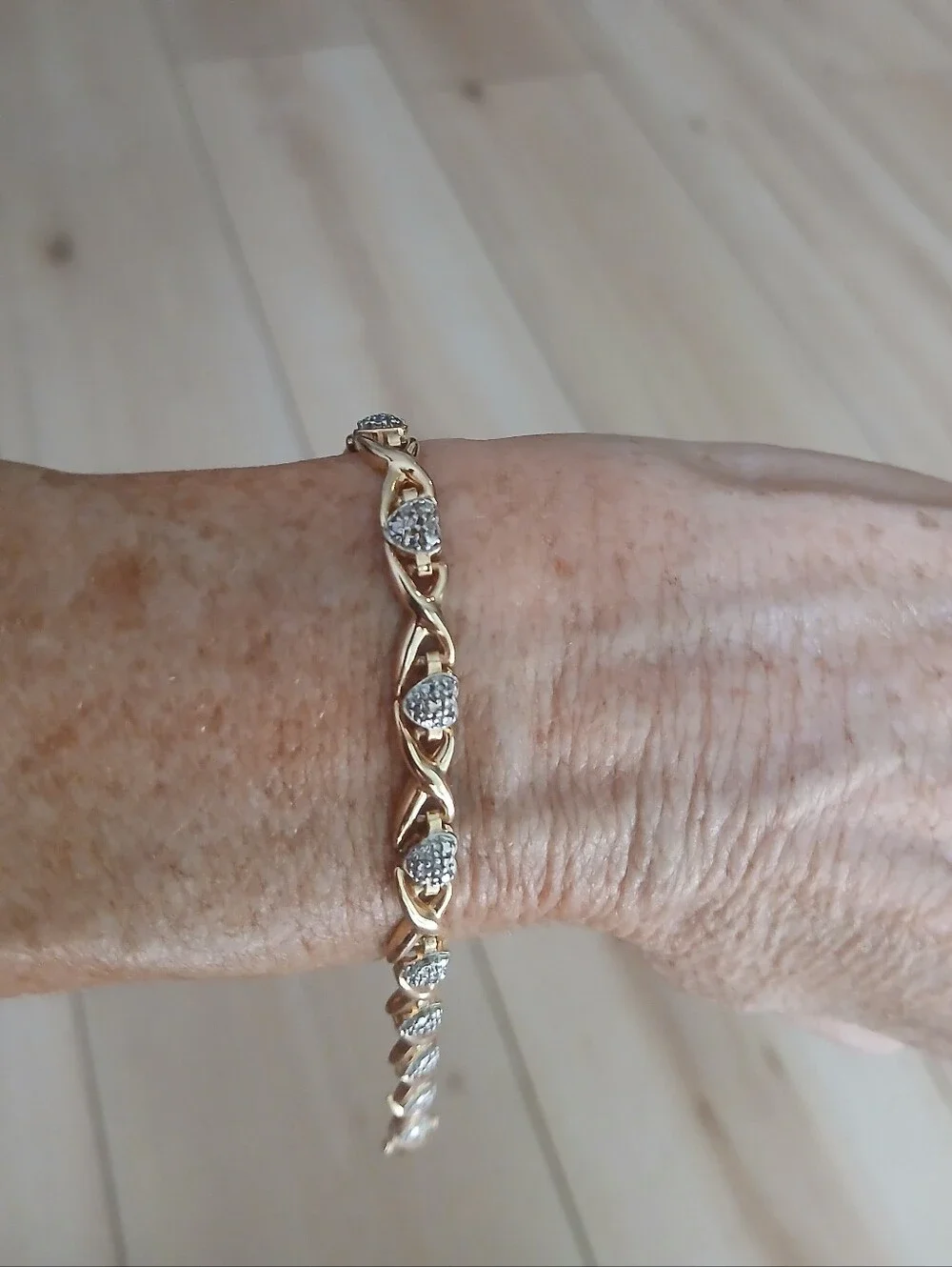 Source Unknown bracelet pristine